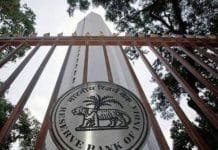 मालमत्तदार मूठभर यांची देशाची आर्थिक धोरणे ठरवणाऱ्या यंत्रणेवर मजबूत पकड आहे का ?