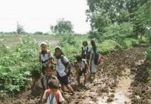 कोट्यवधी मुले अक्षरओळख,वाचनक्षमता ,आणि जुजबी हिशोब यापासून आजन्म वंचित राहतील ; आजन्म !