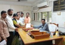 सेलूच्या अल्पवयीन मुलीच्या अत्याचार प्रकरणाचे परभणी जिल्ह्यात तीव्र पडसाद .बंद,निवेदने देऊन निषेध ..