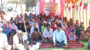 निराधारांच्या प्रश्नांवर आंदोलने