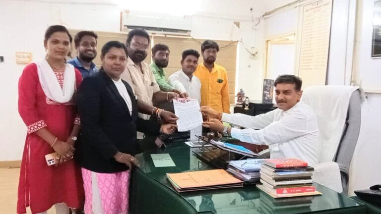 प्रहार जनशक्ती पक्षाचे परभणी जिल्हा प्रशासनाला निवेदन.