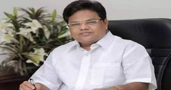 सार्वजनिक आरोग्य मंत्री डॉ.तानाजी सावंत