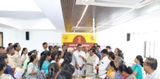आशा स्वयंसेविकांच्या मानधनात ७ हजार रुपयांची वाढ.