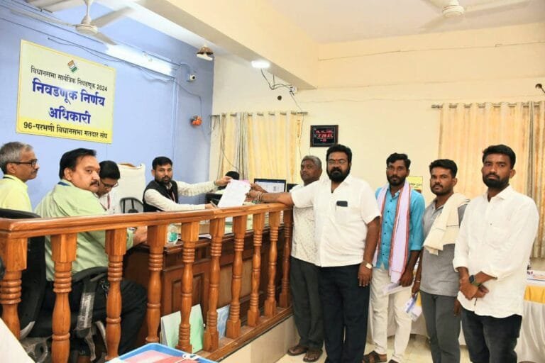 परभणी विधानसभा,प्रहार जनशक्ती पक्षाच्या वतीने अनिल आहिरे यांचा उमेदवारी अर्ज दाखल …